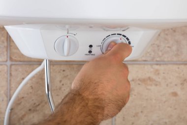 Adam dönüm topuzu kazan