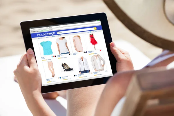 Woman Doing Online Shopping — Stock Photo, Image