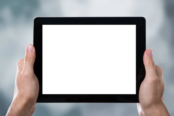 Zeiger zeigen digitales Tablet — Stockfoto