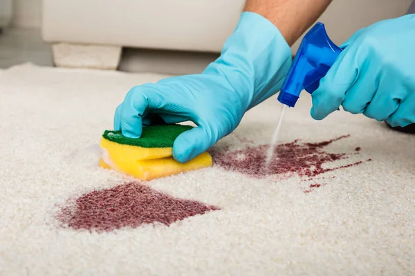 Person Cleaning Carpet — Stock Photo, Image