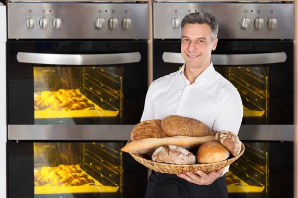 Chef Holding Wicker Basket — Stock Photo, Image