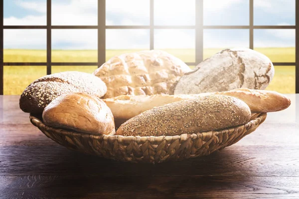Taze pişmiş ekmek. — Stok fotoğraf