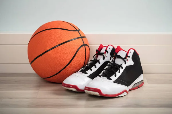 Sport Shoes And Basketball — Stock Photo, Image