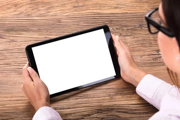 Businesswoman Holding Digital Tablet — Stock Photo, Image