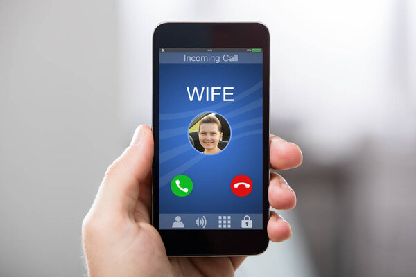 человек с смартфоном
 