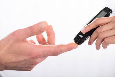 Glikoz tarama kalem tutan Doktorlar el