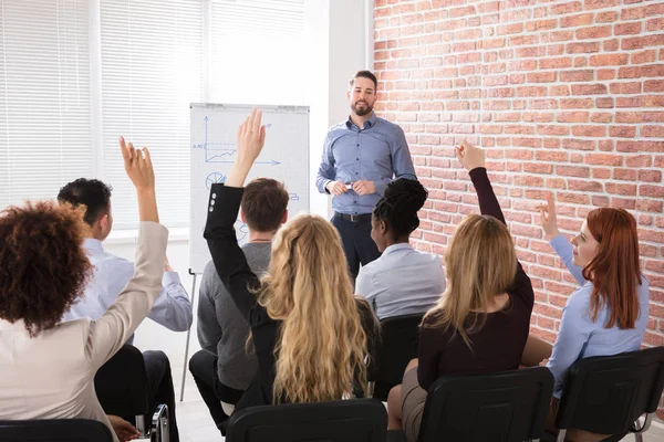 Groep ondernemers In conferentie — Stockfoto