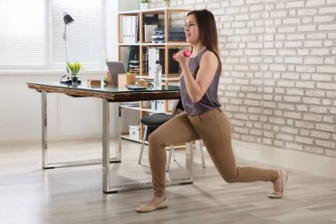 Egzersiz yaparak işkadını 