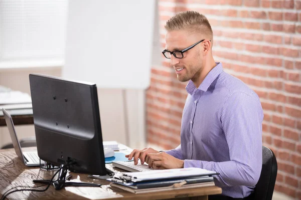 Businessman Working On Computer — Stock Photo, Image