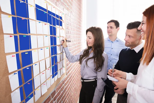 Groep Van Mensen Uit Het Bedrijfsleven Informatietechnologie Zelfklevende Notities Van — Stockfoto