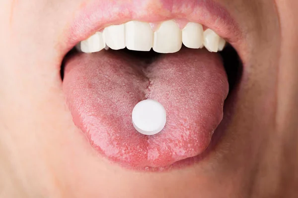 Man Showing Medicine — Stock Photo, Image