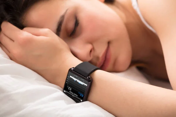 Heart Beat Monitor On Smart Watch — Stock Photo, Image