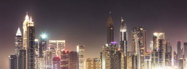 Dubai manzarası, gece
