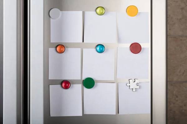 Notes Attached With Colorful Thumbtacks — Stock Photo, Image