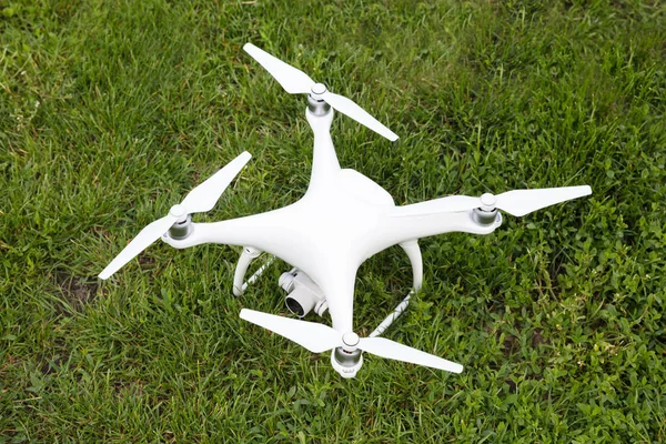 Drone a füves terület — Stock Fotó