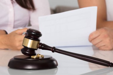 Tartışma sahip çift