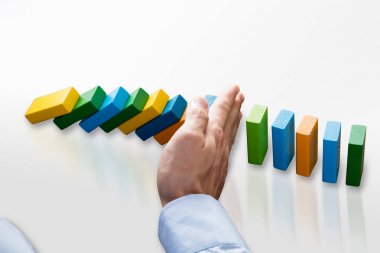 İşadamı durdurma düşen Domino