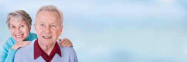 Portrait Smiling Senior Couple Sky — Stock Photo, Image