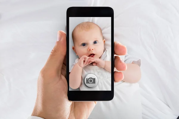 Persoon nemen foto van de Baby — Stockfoto