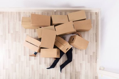 Çift altında yalan 