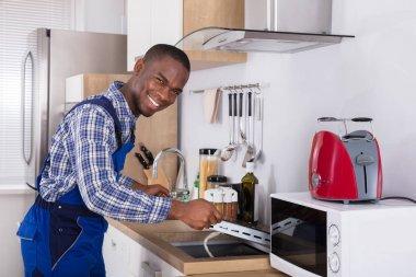 İndüksiyon Ocağı kontrol adam