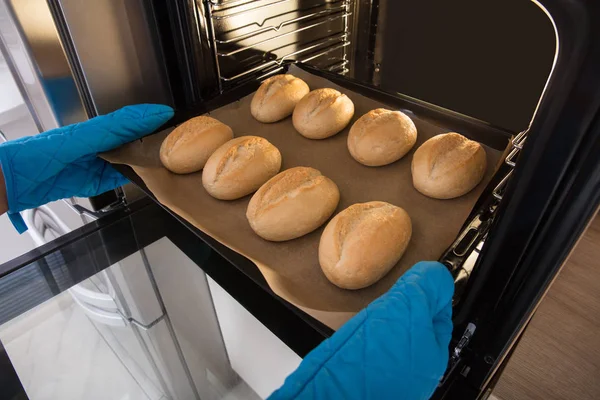 Human Hand Taking Out Tray — Stock Photo, Image