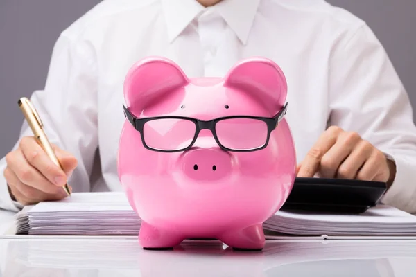 Businessman Calculating Tax — Stock Photo, Image