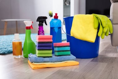 Ahşap döşeme temizlik ekipmanları