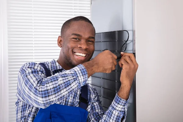Asker buzdolabı üzerinde genel çalışma