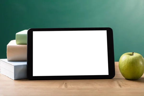 Digitální tablet s bílá obrazovka — Stock fotografie