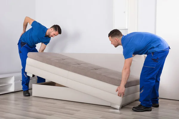 Mover Suffering From Backpain — Stock Photo, Image