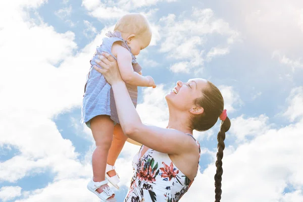 Side View Happy Woman Carrying Baby Sky — Stock Photo, Image