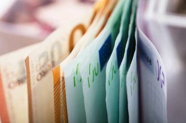 Euro banknot satırda görünümünü yakın çekim