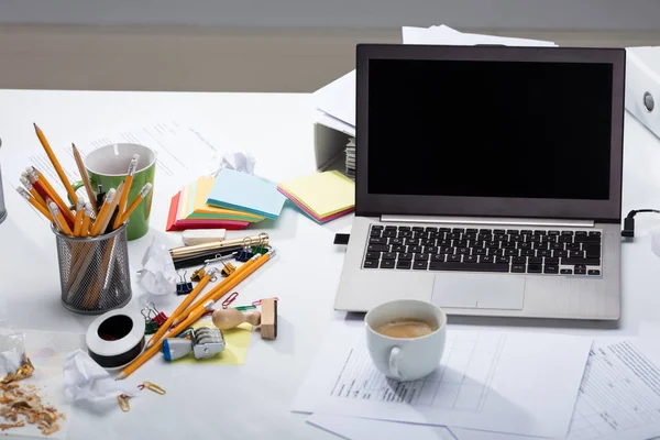 Laptop Coffee Cup Document Paper Messy Desk Office — Stock Photo, Image