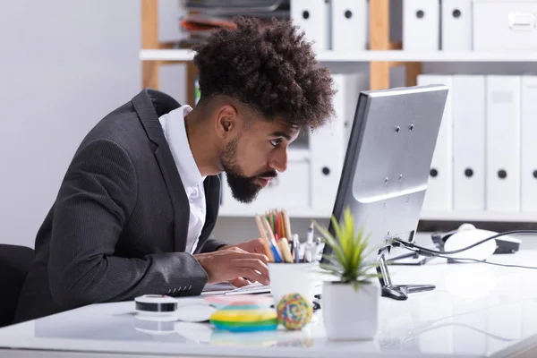 Side View Young Businessman Working Computer Office — Stock Photo, Image