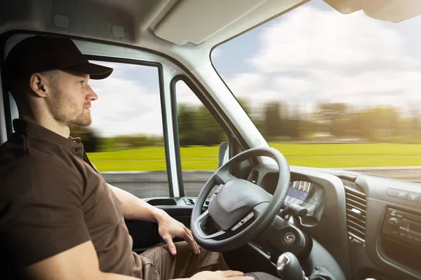 Retrato Jovem Homem Entrega Sentado Dentro Auto Condução Van — Fotografia de Stock