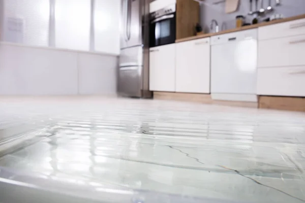 Close Photo Flooded Floor Kitchen Water Leak — Stock Photo, Image