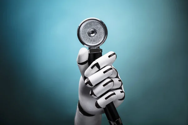 Close Van Een Robot Hand Hebt Stethoscoop Kleurrijke Achtergrond — Stockfoto