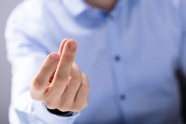 Nahaufnahme Der Hand Eines Mannes Der Mit Dem Finger Schnippt — Stockfoto