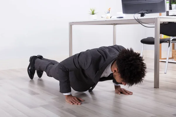 Young Businessman Doing Push Floor Workplace — Stock Photo, Image