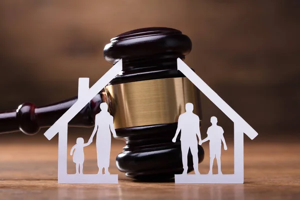 White Family Paper Cut Out Front Judge Gavel Wooden Desk — Stock Photo, Image