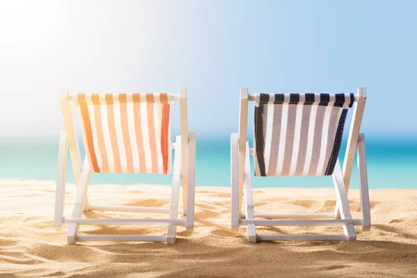 Close Two Blue Red Striped Deck Chairs Sandy Beach — Stock Photo, Image