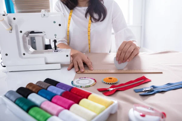 Close Fashion Designer Hand Measuring Fabric Ruler Studio — Stock Photo, Image