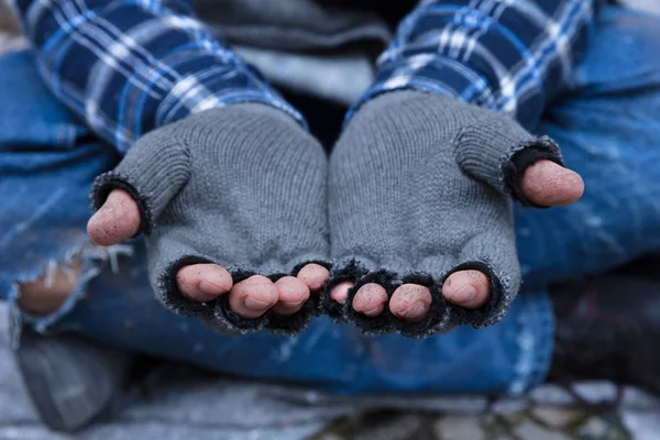 Close Beggar Dirty Fingers Wearing Gloves — Stock Photo, Image