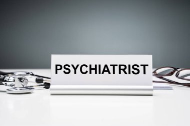Stetoskop Gri Arkaplan Karşıtı Psikiyatrist Görevi