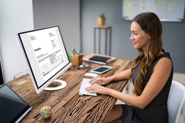Businesswoman Calculating Invoice Computer Workplace — Stock Photo, Image