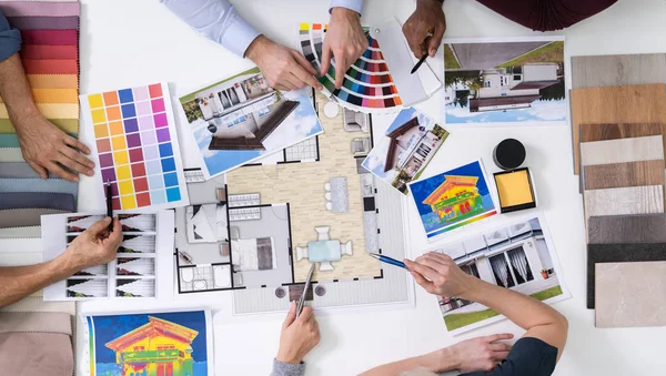 Architecten Ontwerpers Werken Aan Kleurenselectie Voor House — Stockfoto