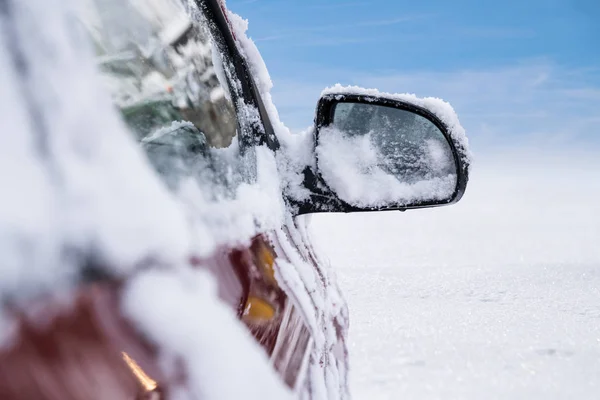 Espelho Carro Coberto Com Neve Após Queda Neve — Fotografia de Stock