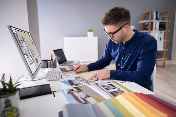 Side View Real Estate Designer Working Computer Office — Stock Photo, Image