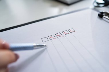 denetim listesinde yazma işkadını Resim kırpılmış